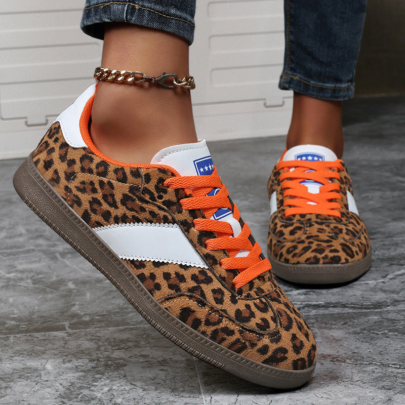SPORT SHOES