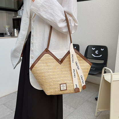 Female Large Capacity Tote Commuter Hand-carrying Bag