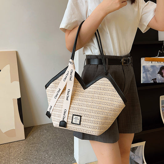 Female Large Capacity Tote Commuter Hand-carrying Bag
