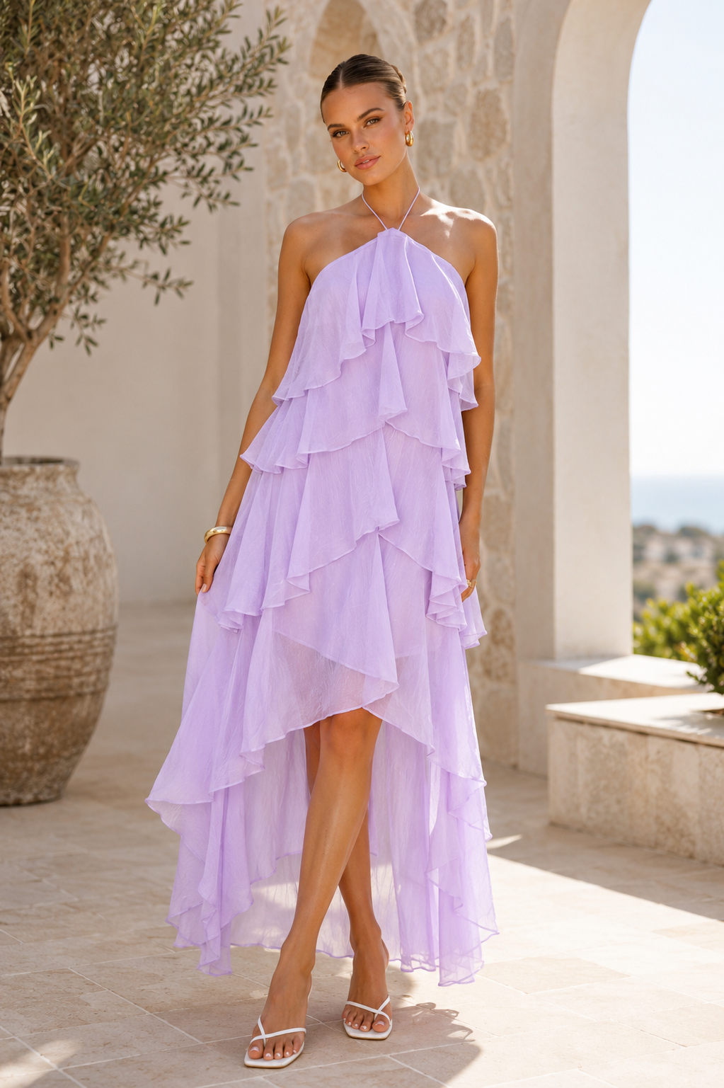 Solid-color Chiffon Tiered Dress With A Halter Neckline And Ruffled Hem